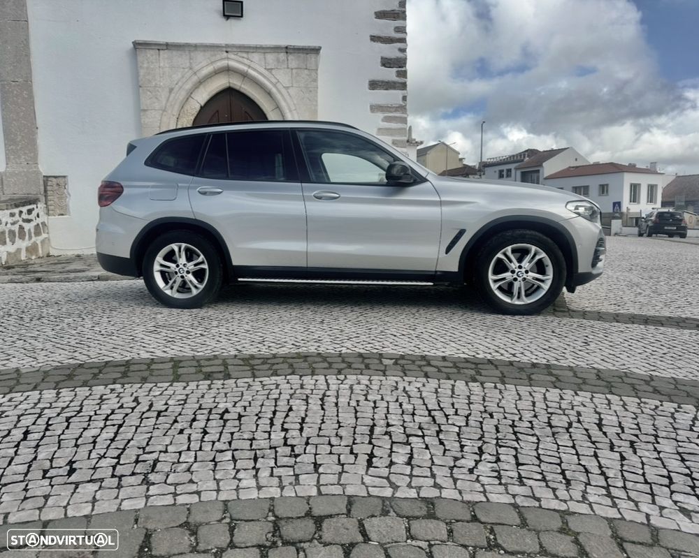 BMW X3 20 d xDrive Pack M - 9