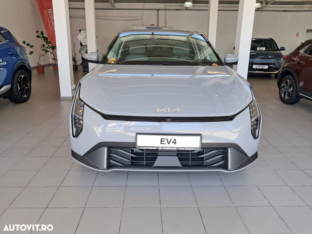 KIA EV4 2025 — imagine 2