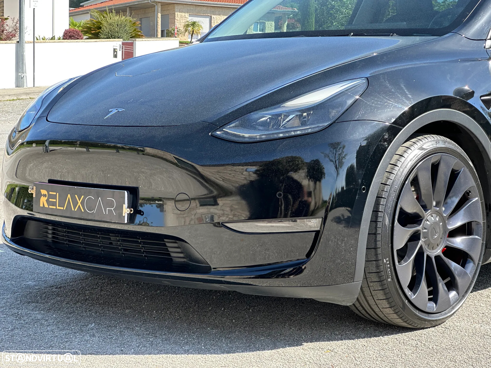 Tesla Model Y Performance Dual Motor AWD - 4