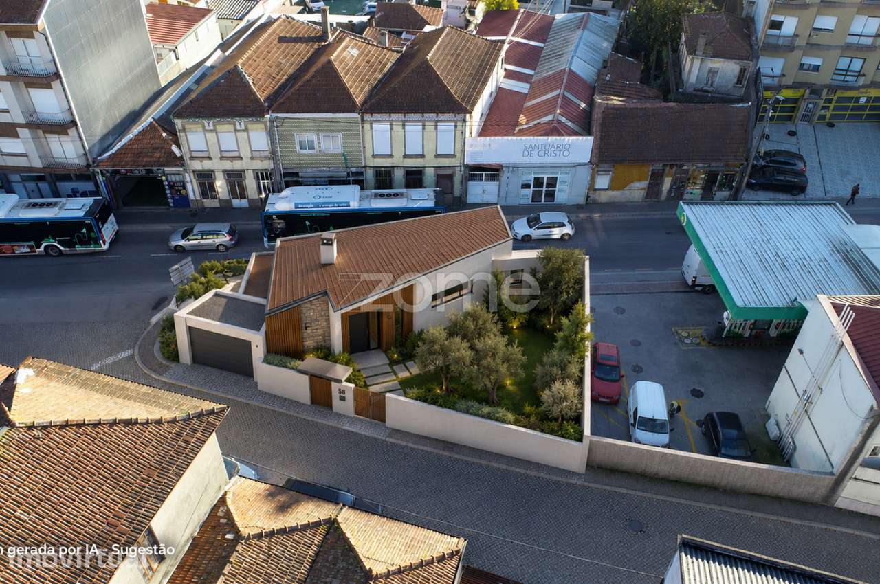 Terreno com 190m2, 3 frentes, Rua D. Afonso Henriques ,1039, Pedrou... - Grande imagem: 3/17