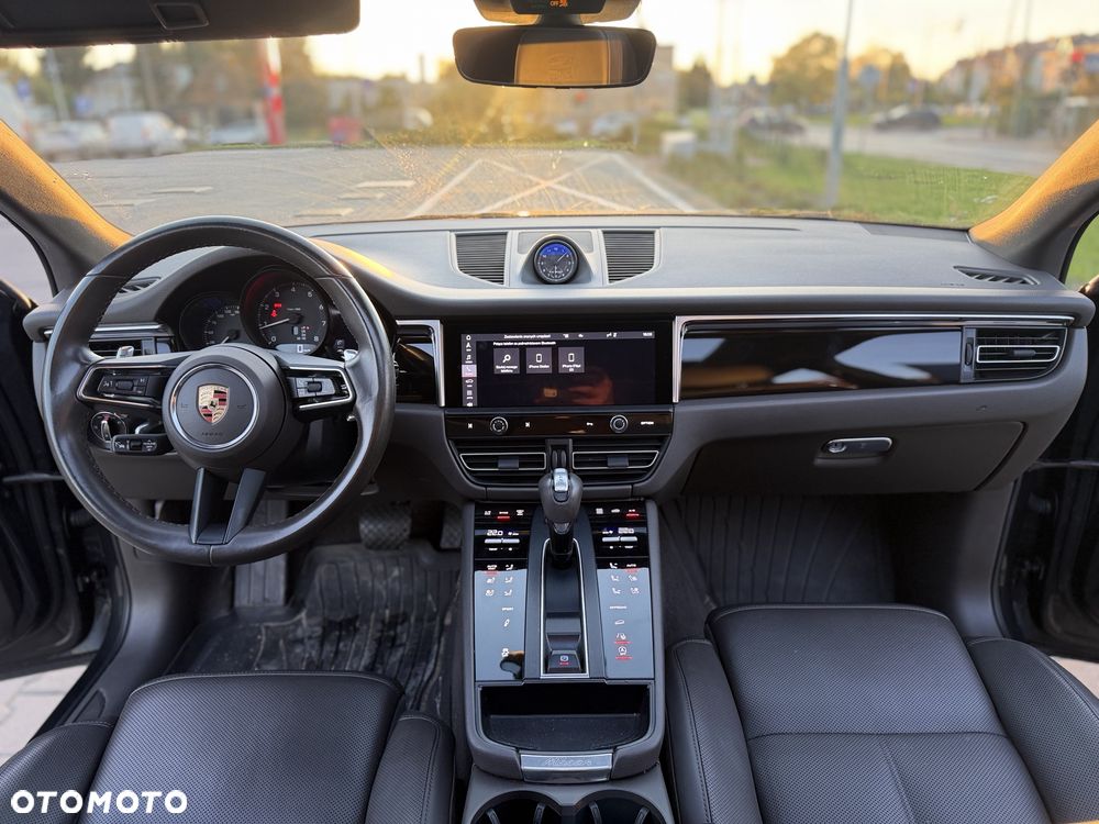 Porsche Macan - 8