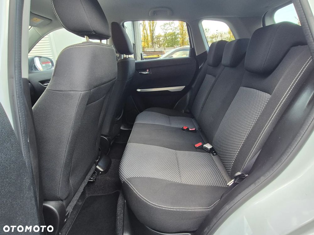 Suzuki Vitara 1.6 DDiS (4x4) Allgrip Comfort+ - 26