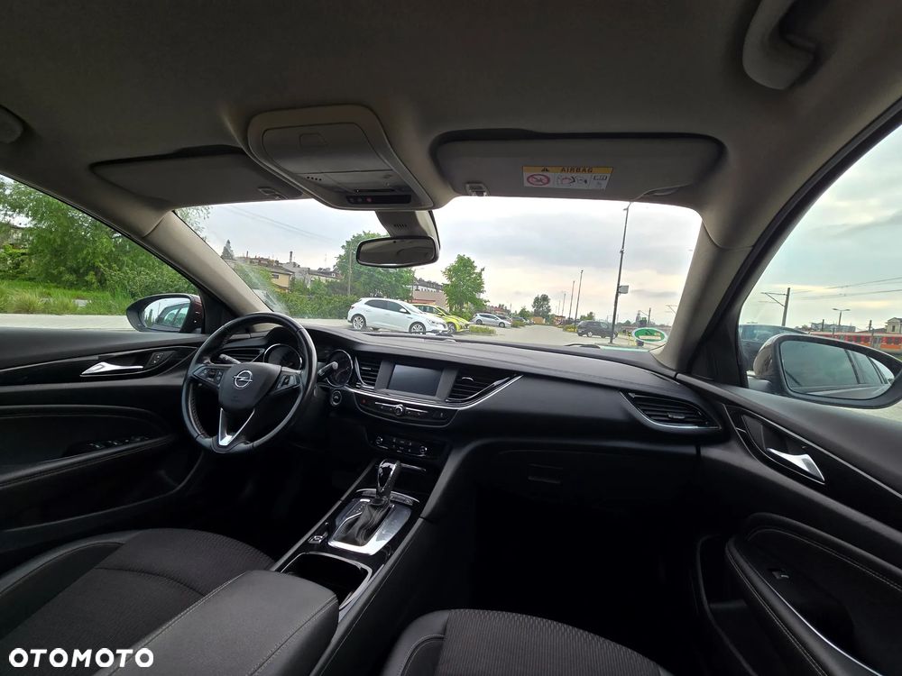 Opel Insignia - 15