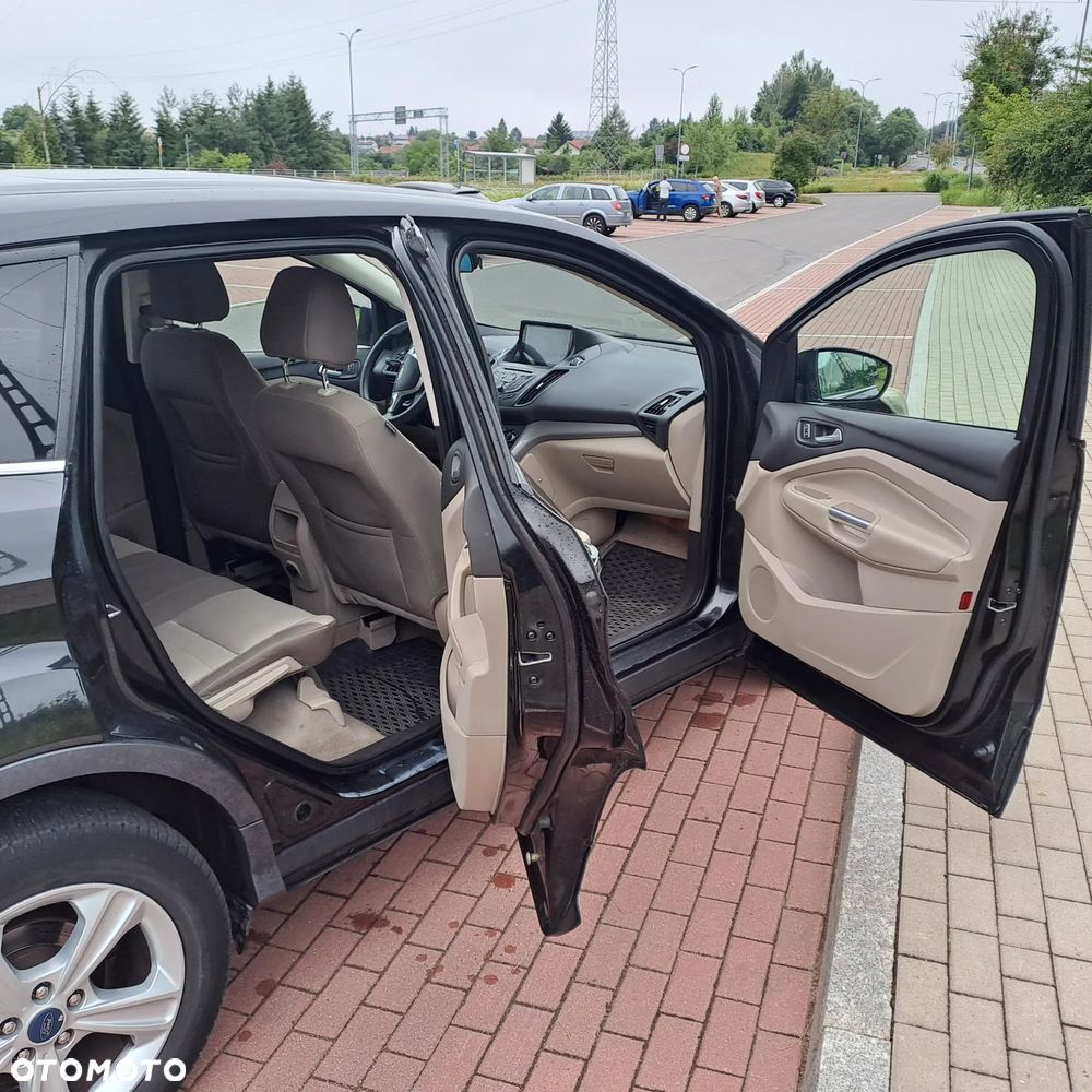 Ford Kuga - 11