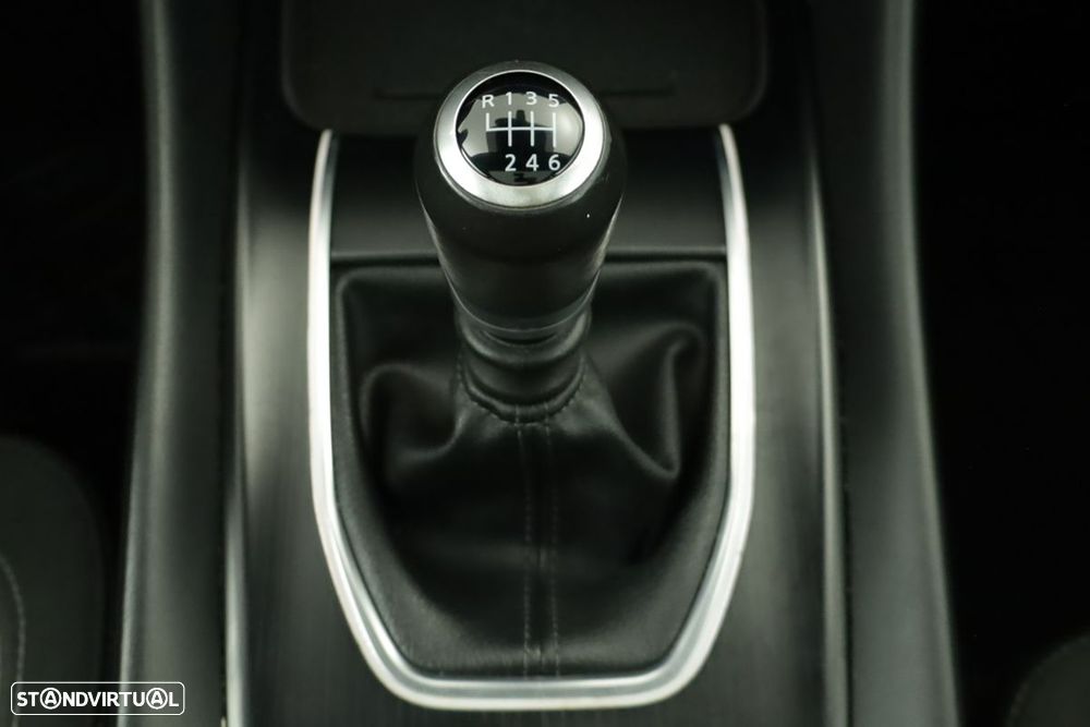 Nissan Qashqai 1.3 DIG-T N-Connecta - 14