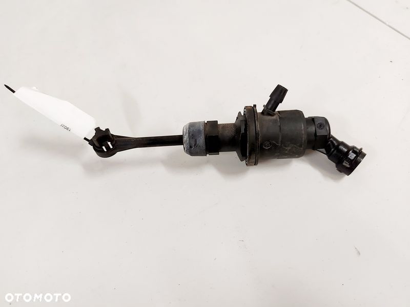 nissan qashqai j10 1.6 16v pompka sprzęgła wysprzęglik 30610bb30a - 2
