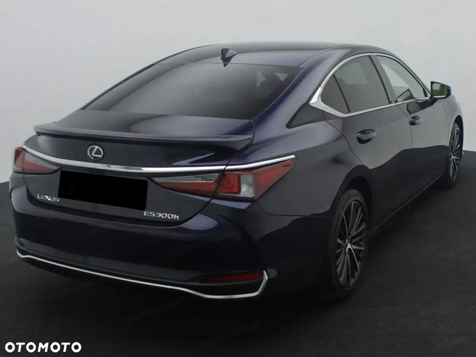 Lexus ES - 4