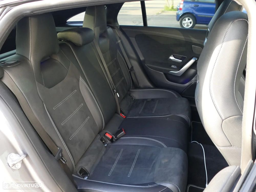 Mercedes-Benz CLA 250 e - 28