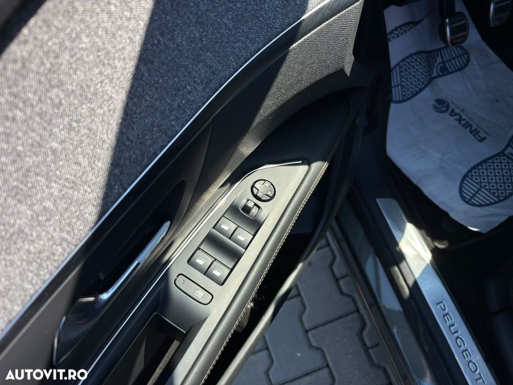 Peugeot 3008 - 19