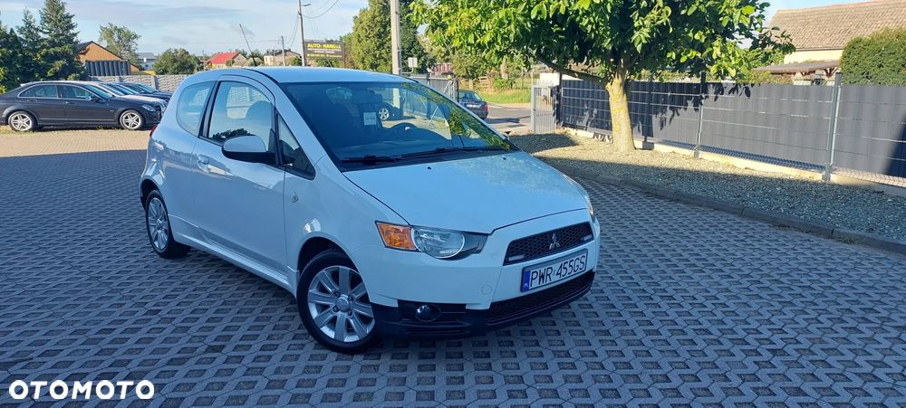 Mitsubishi Colt - 18