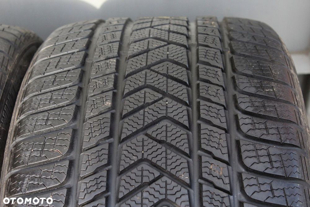 2x 315/30R21 PIRELLI WINTER SOTTOZERO 3 NO 105V 18r 7mm - 3