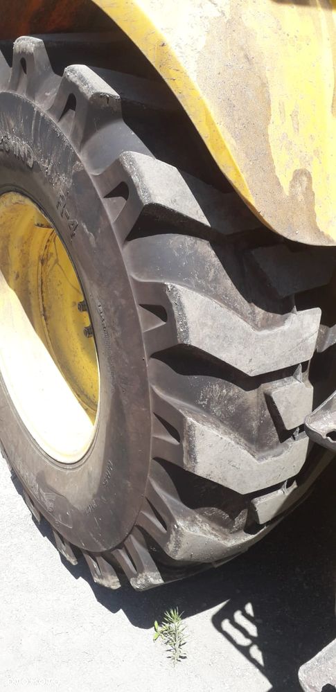 New Holland 110B - 11