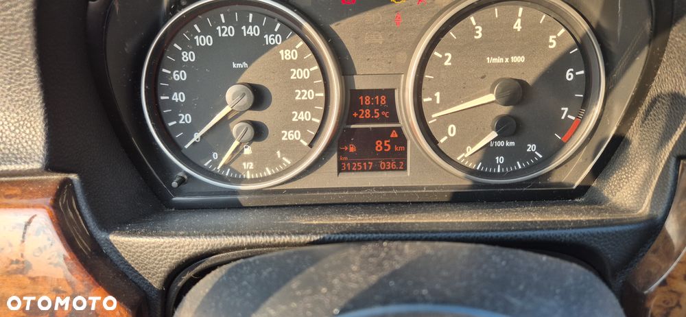 BMW Seria 3 325i - 19