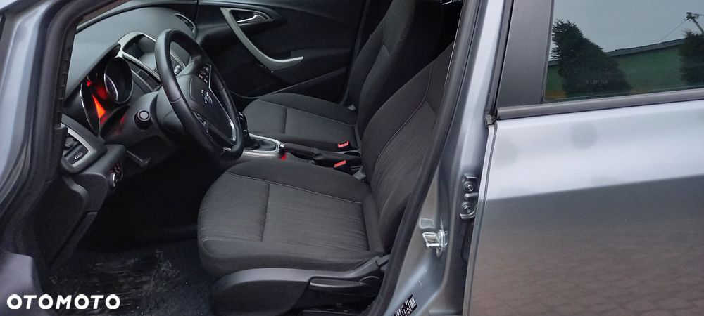 Opel Astra 1.4 Turbo - 10