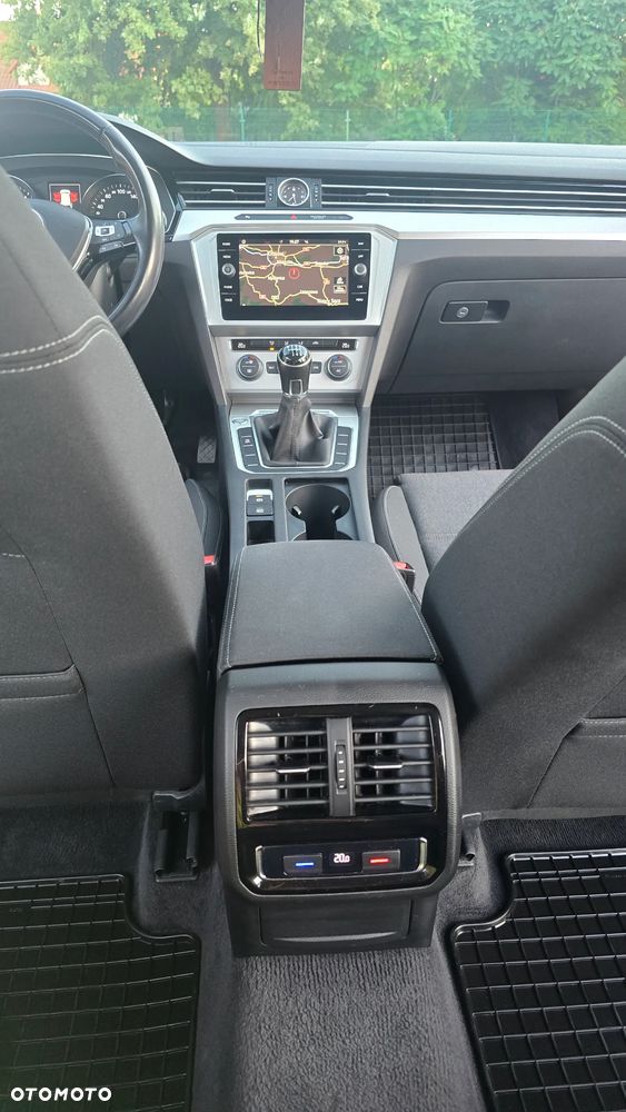 Volkswagen Passat ver-2-0-tdi-scr-comfortline - 15