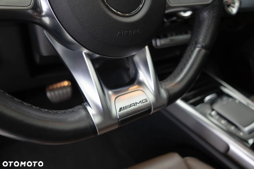 Mercedes-Benz GLB - 25