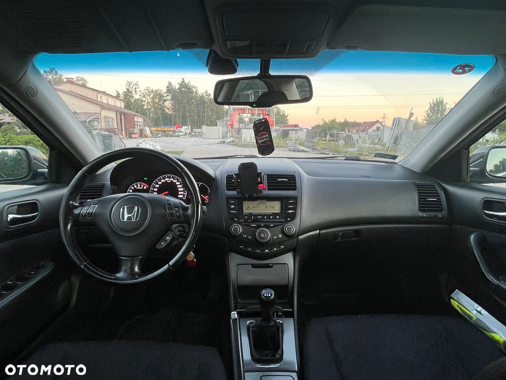 Honda Accord 2.0 Executive - 9