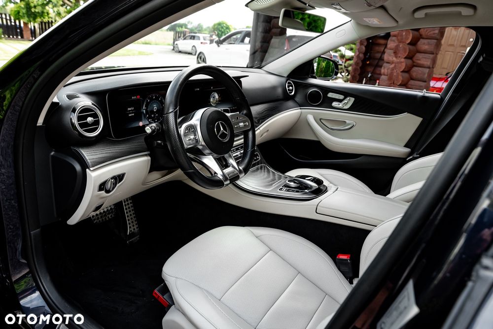 Mercedes-Benz Klasa E 220 d 9G-TRONIC Exclusive - 17