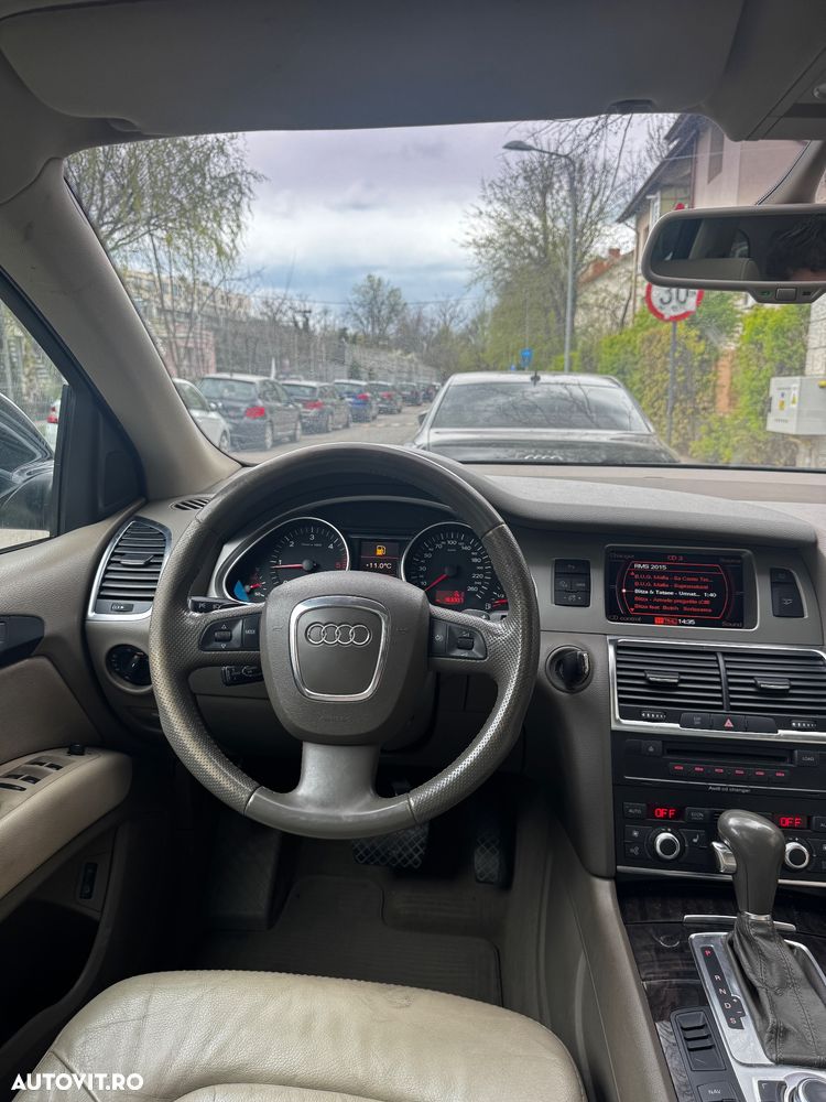 Audi Q7 - 8