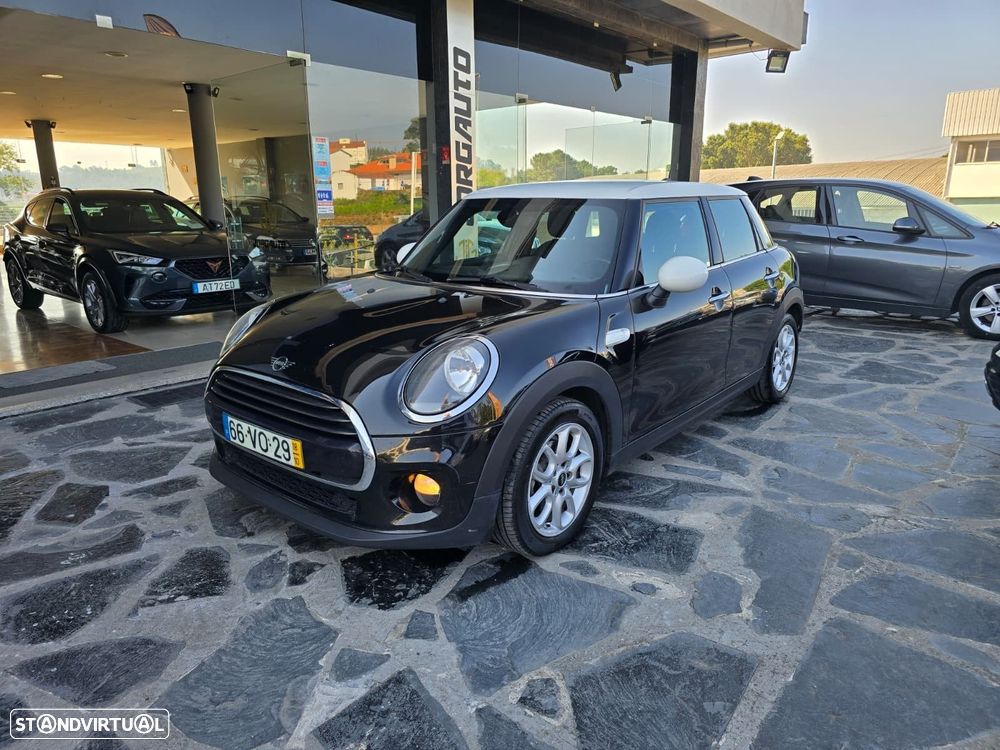 MINI 5 Portas Cooper D - 1