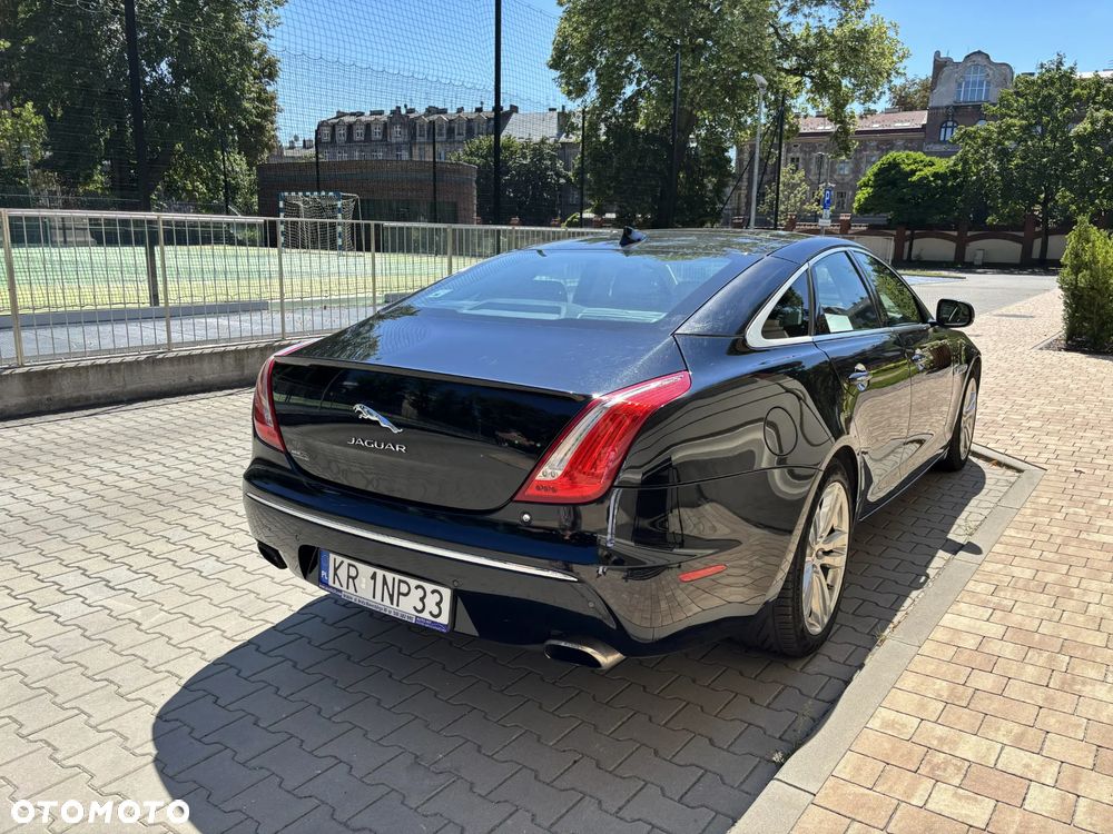 Jaguar XJ 3.0 T AWD Premium Luxury - 4
