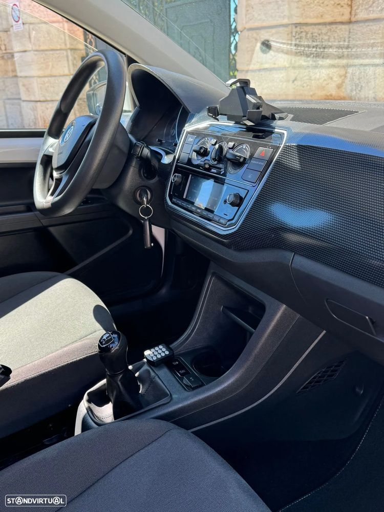 VW Up! street - 14
