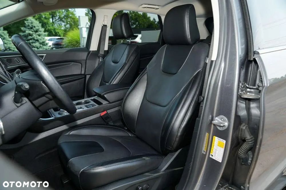 Ford Edge - 12