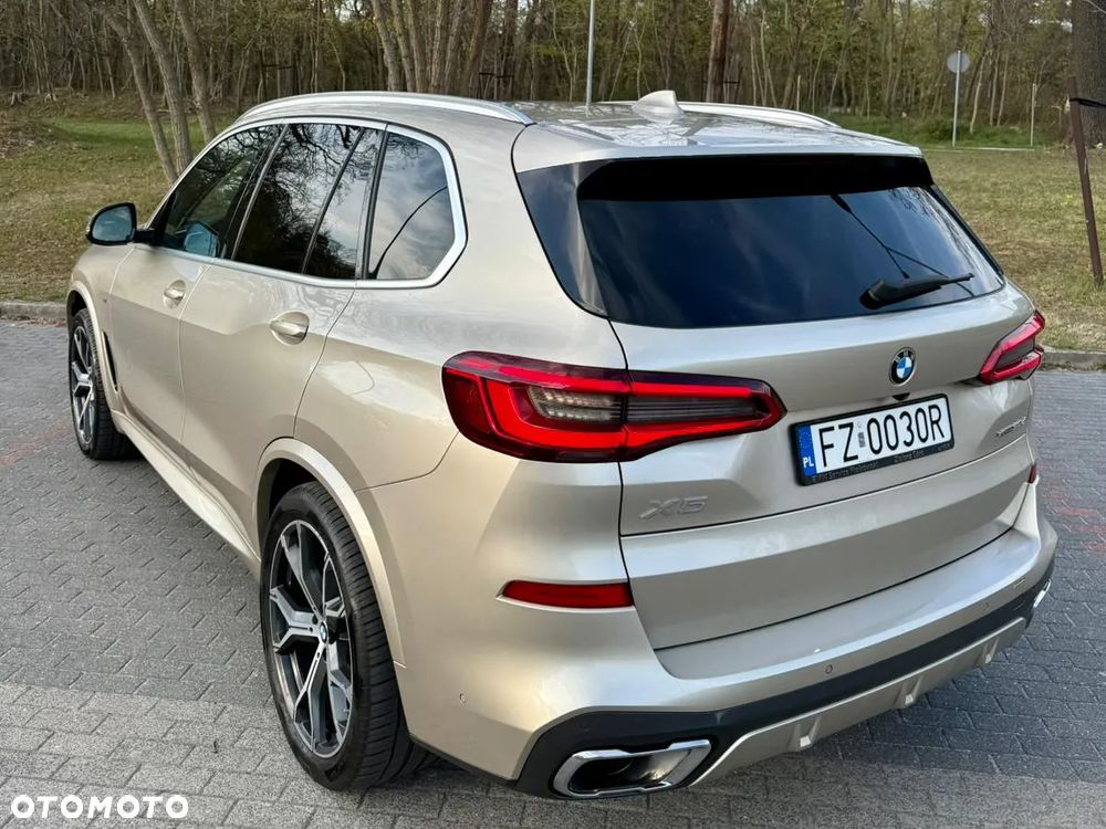 BMW X5 xDrive30d - 22