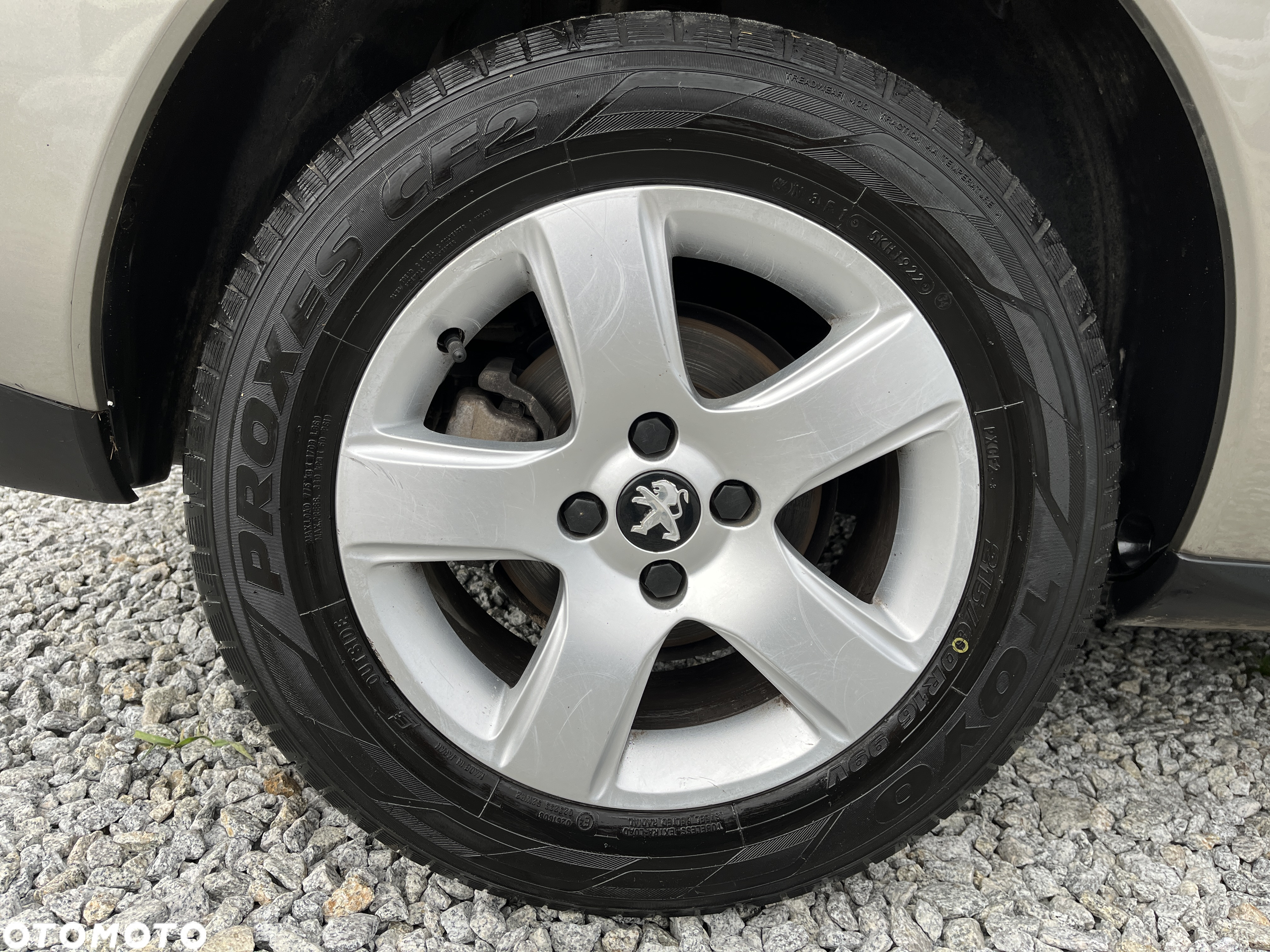 Peugeot 3008 1.6 BlueHDi Active S&S EAT6 - 28