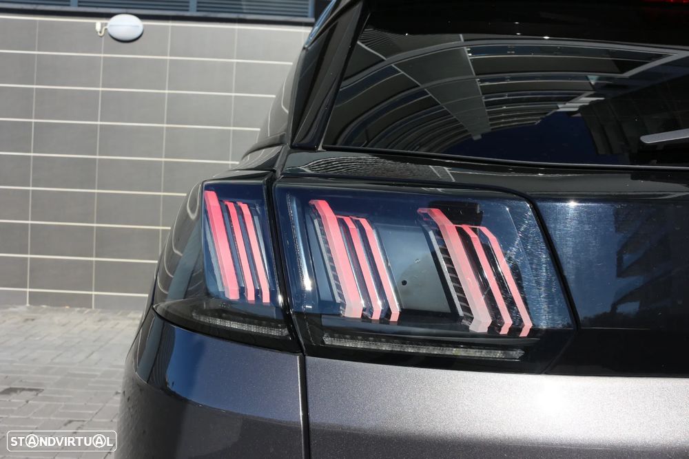 Peugeot 3008 1.6 Hybrid Allure Pack e-EAT8 - 40