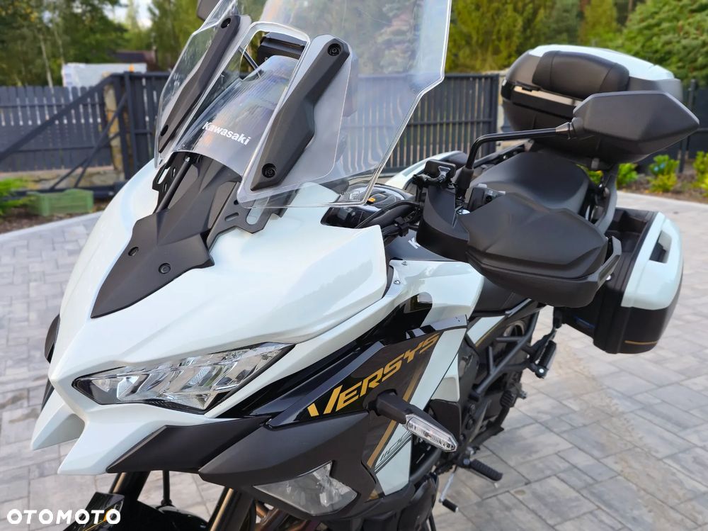 Kawasaki Versys 1000 - 9