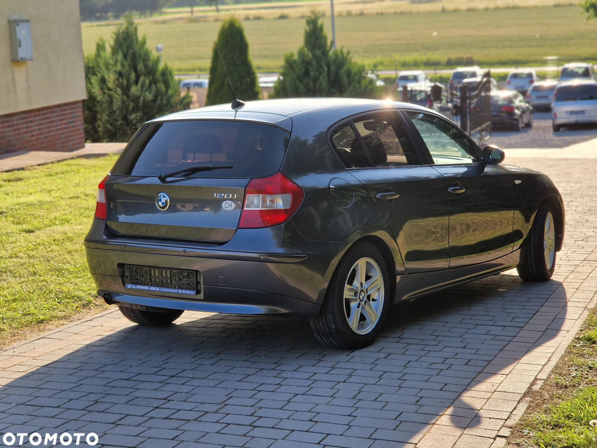 BMW Seria 1 120i - 11