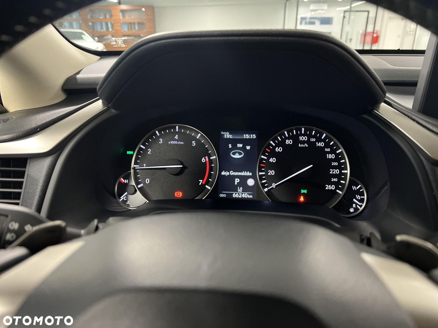 Lexus RX - 14