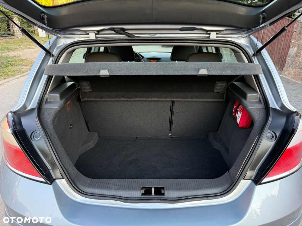 Opel Astra 1.6 Enjoy - 28