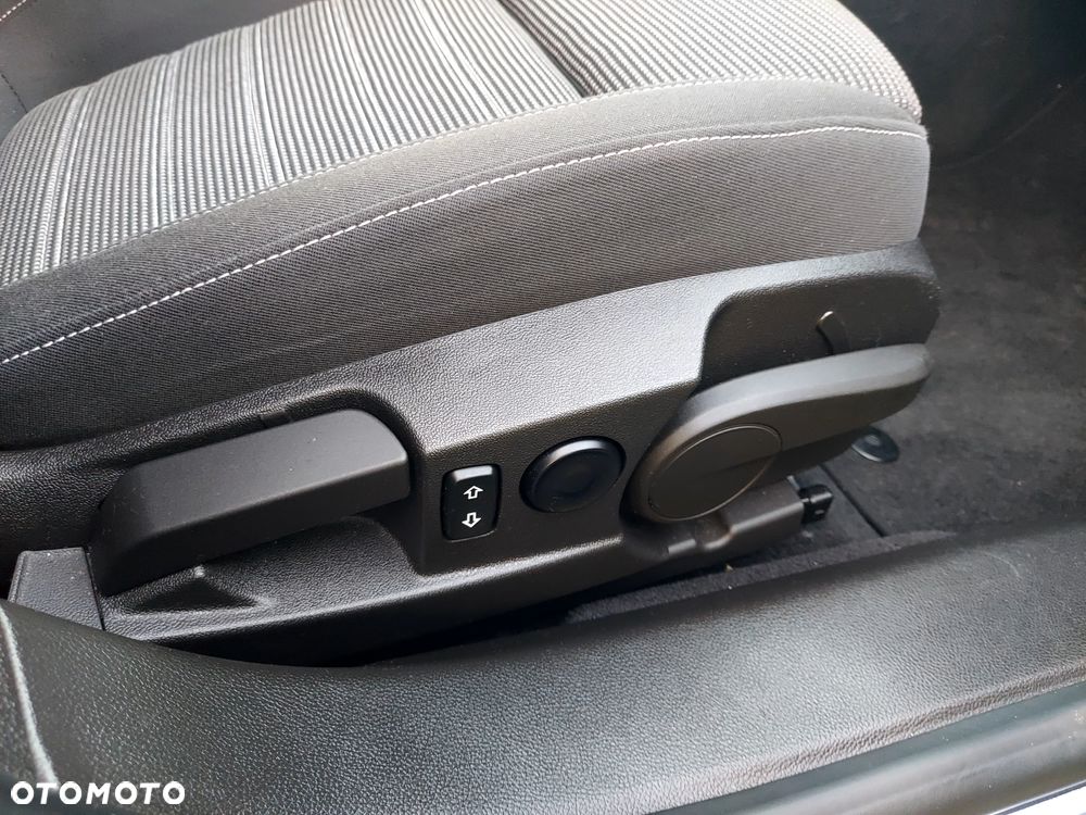 Opel Insignia 1.4 Turbo ecoFLEX Start/Stop Business Innovation - 30