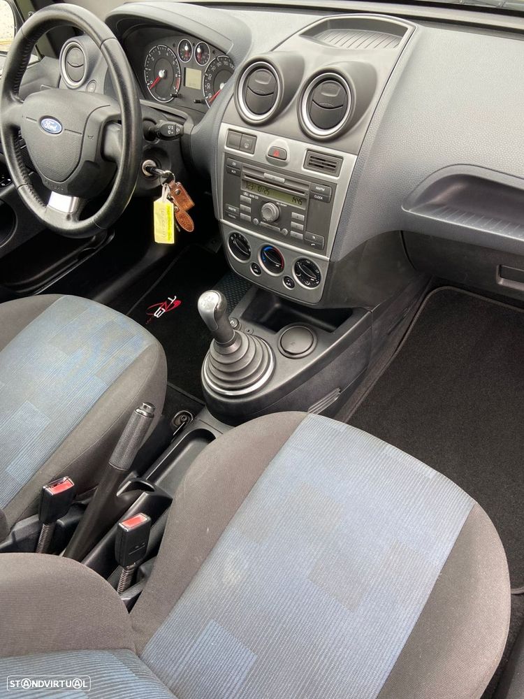Ford Fiesta 1.25 Trend - 9
