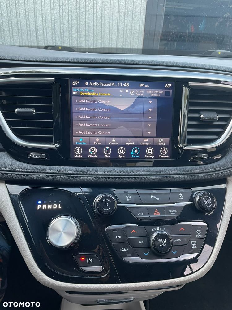 Chrysler Pacifica - 28