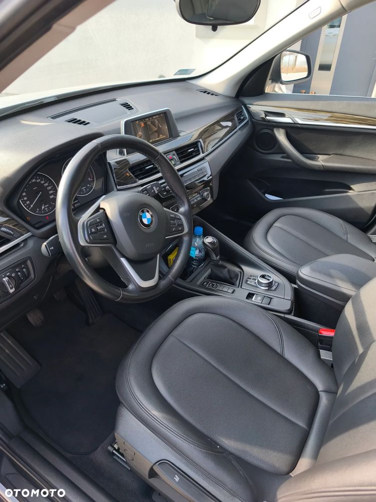 BMW X1 sDrive18d xLine - 8
