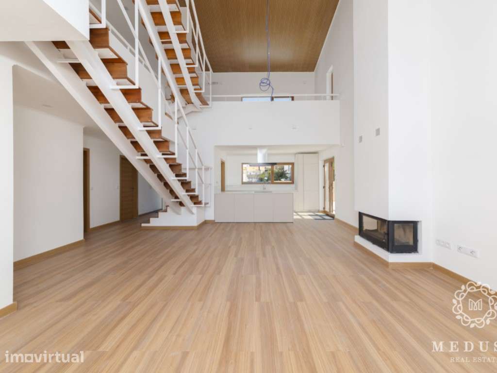 Moradia contemporânea c/ Piscina | Madalena - Grande imagem: 4/31