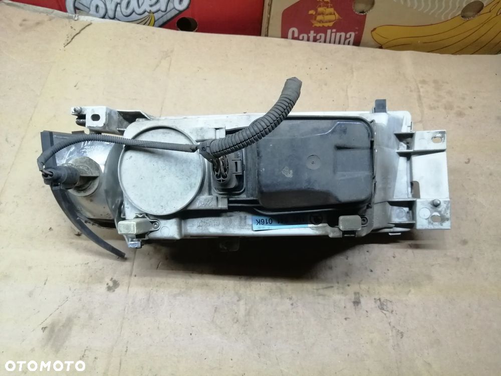 Skoda Octavia I Lift lampy przód komplet 1U1941015K 1U1941016K EU - 16