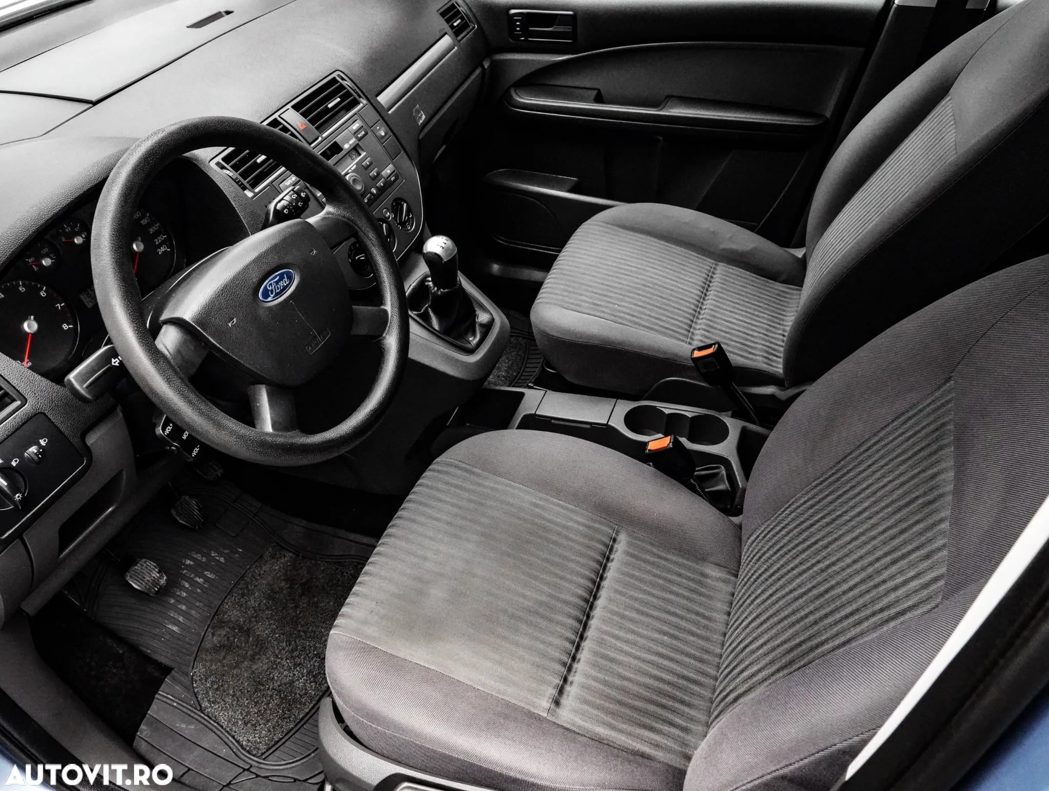 Ford C-Max - 11