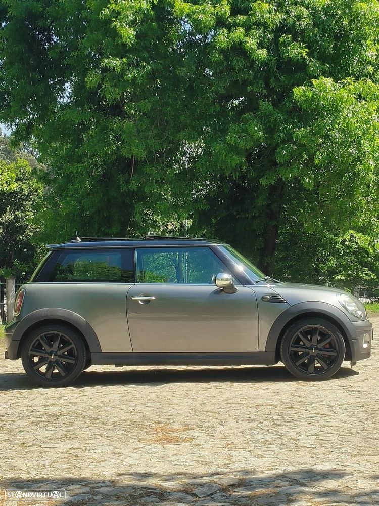 MINI 3 Portas One D - 6