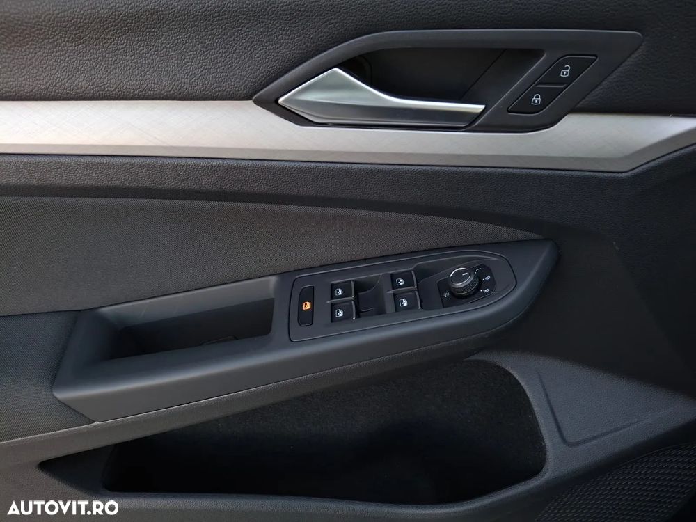 Volkswagen Golf - 29