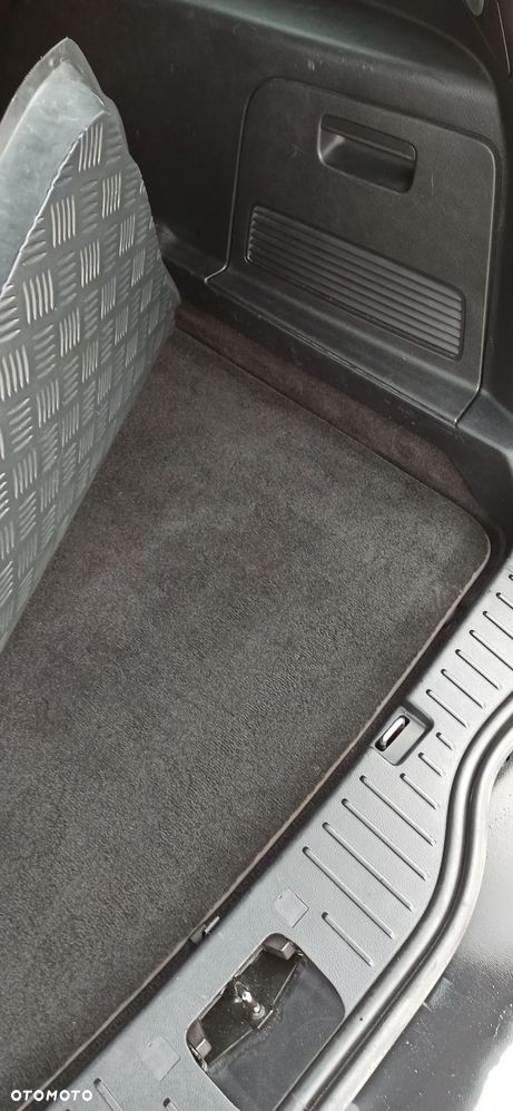 Ford S-Max - 7