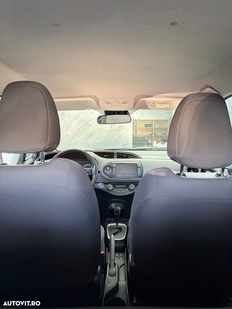 Toyota Yaris 1.5 VVT-i HSD Dynamic - 12