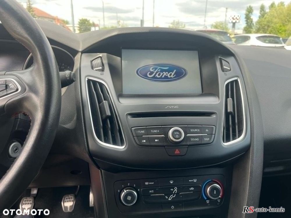Ford Focus - 12