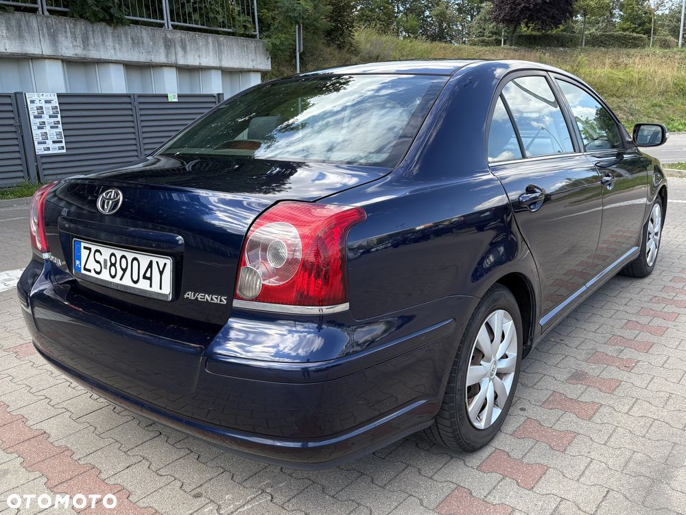 Toyota Avensis 1.8 VVT-i Sol - 5