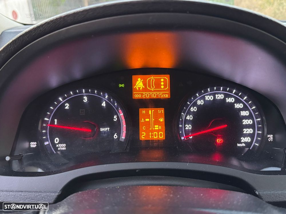 Toyota Avensis SW 2.0 D-4D Comfort - 2