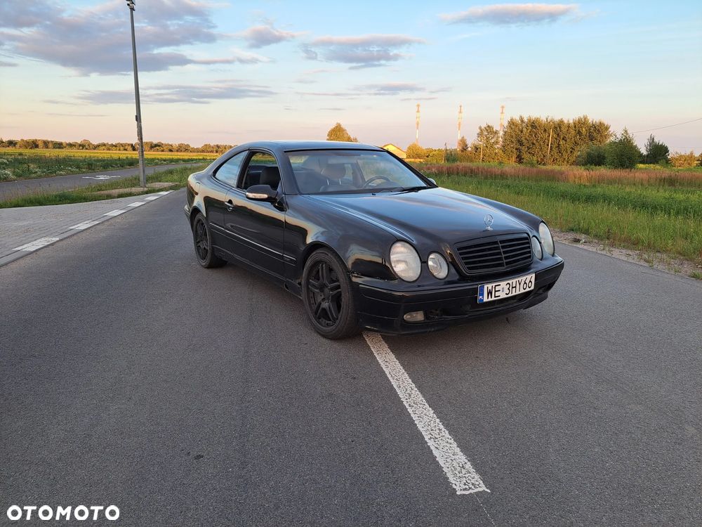 Mercedes-Benz CLK - 3
