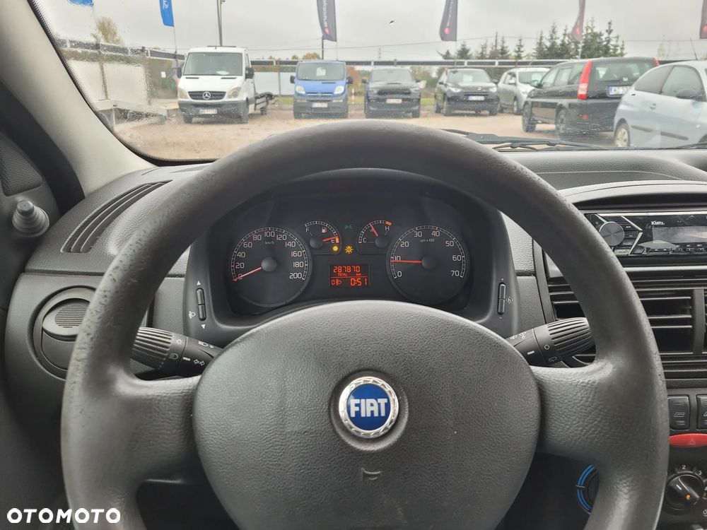 Fiat Punto - 10